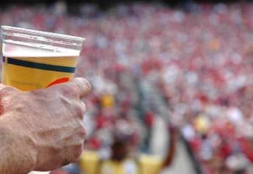 Anuncian predictamen para regular venta de alcohol en estadios