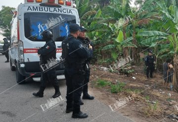 Hampones irrumpen casa de ladrón de motos y estupefacientes en Huimanguillo