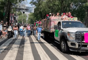 Familiares de niños con cáncer protestan por desabasto de medicamentos