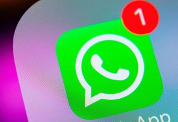 Por qué tu pareja continúa ´en línea´ en WhatsApp tras decirte que se fue a dormir