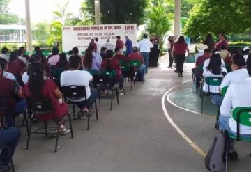 Alumnos de la Universidad Popular de los Ríos regresan a clases presenciales