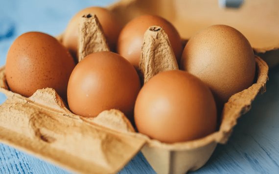 Por qué no es bueno usar el huevo crudo en licuados y dos recetas de licuados saludables