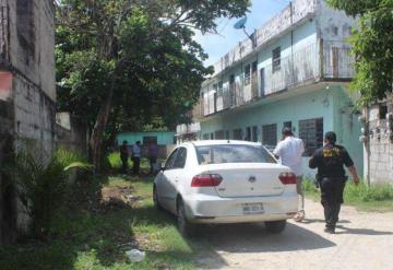 Encuentran a mujer acuchillada en su departamento en Centla