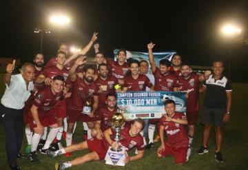 Coyote se coronó campeón de la Liga de Futbol Segunda Fuerza de la Ciudad Deportiva, al vencer en tanda de penales 4-2 a Atlético Celayo