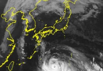 Japón emite alerta especial ante llegada del tifón “Nanmadol”