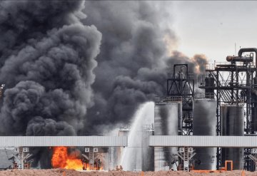 Explosión en refinería de Argentina deja tres trabajadores muertos