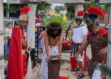 Chontales dan peculiar bienvenida a AMLO en Tamulté de las Sabanas