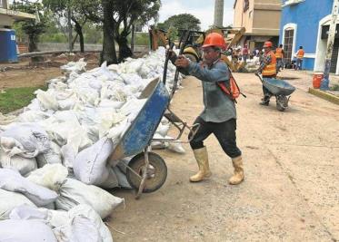 Entrega paquetes de insumos agrícolas a productores, la alcaldesa Yolanda Osuna Huerta