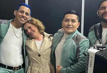 Beatriz Gutiérrez Müller felicita a Grupo Firme "por alegrar a tanta gente"