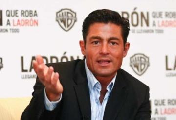 Se ve raro: Fernando Colunga preocupa a sus fans por lucir extraña apariencia