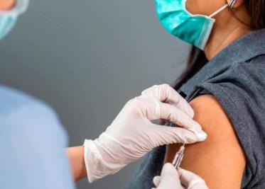 Mujer obtiene amparo para ser vacunada contra COVID-19
