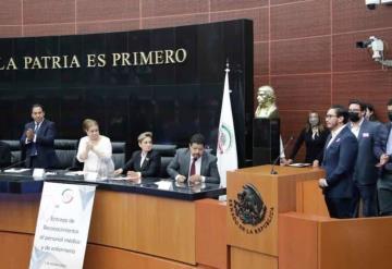 Médicos y enfermeras son homenajeados en el Senado por su lucha contra el COVID-19