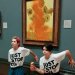Activistas arrojan sopa de tomate a ‘Los Girasoles’ de Van Gogh