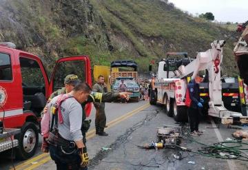 Accidente carretero en Colombia deja decenas de muertos y heridos