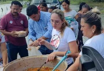 Gobierno de Jalapa apoya con alimentos a familias afectadas por las inundaciones