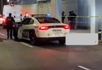 Hombre se lanza de microbús para evitar asalto y muere en la caída, en CDMX