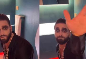 ¡Como Tigre de Santa Julia! Captan a Maluma en el baño y esta fue su reacción