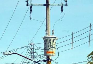 Hombre muere electrocutado al intentar robar cables de luz en Sonora