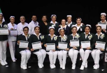 Egresa primera generación del curso Postécnico de Enfermería en gestión y educación: IMSS Tabasco