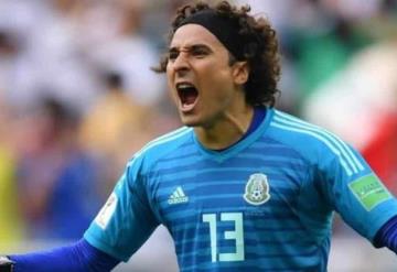 Guillermo Ochoa ya entrena en América... sin contrato firmado