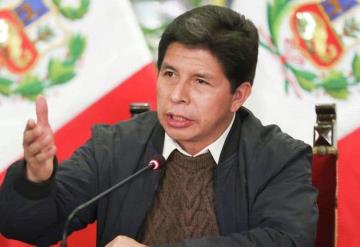 Familia de Pedro Castillo llega a México tras asilo político