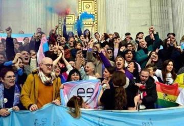 España aprueba ley trans que permite el cambio de género