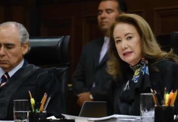 UNAM cita a Yasmín Esquivel para presentar pruebas a su favor sobre plagio de tesis