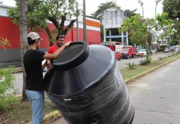 Lorena Méndez y Mariana Trinitaria A.C., suman esfuerzos por familias vulnerables