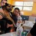 Veterinarios atienden a gatos y perros víctimas de los incendios forestales en Chile