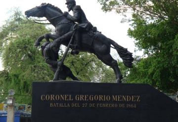 "Al enemigo que huye, puente de plata"