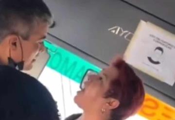 Mujer pelea con chofer de autobús; avienta piedra y golpea a bebé