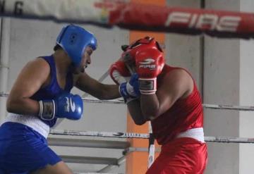 Trepidantes combates se vivieron en las finales del estatal de boxeo rumbo a los Juegos Nacionales CONADE 2023.