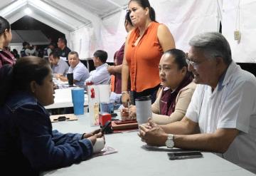 Continúa el Ayuntamiento de Comalcalco acercando servicios y productos a bajo costo a la población con audiencias públicas