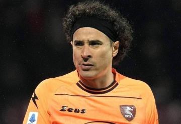 Guillermo Ochoa, protagonista con el Salernitana en empate contra Milan; suma tres partidos sin perder