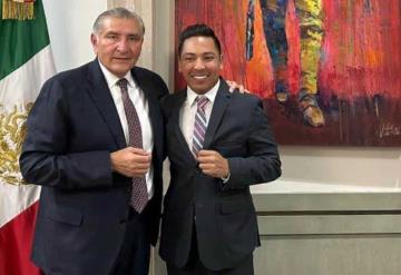 Recibe secretario de Gobernación a luchador social Yoshio Ávila