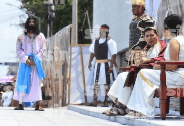 Viven feligreses el Viacrucis en Tamulté de las Barrancas