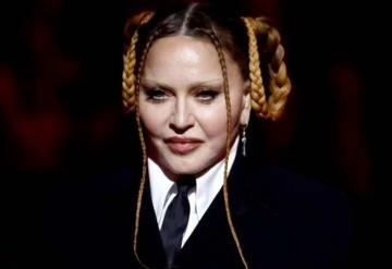 Madonna se encuentra desesperada por recuperar su apariencia natural tras polémica en los Grammy 2023