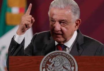 AMLO plantea a senadores de Morena que desaparezcan INAI sin titubeos