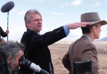 Christopher Nolan compara a la bomba atómica con el uso de la inteligencia artificial; es una advertencia para la humanidad