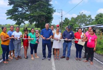 Inauguran obra de rehabilitación de carretera en beneficio de la ranchería Belisario Domínguez