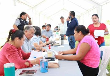 Con audiencia pública, gobierno de Comalcalco acerca servicios y productos a bajo costo a la ranchería Oriente 6ta sección