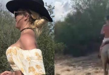 VIDEOS: Britney Spears cabalgó topless en desierto de México