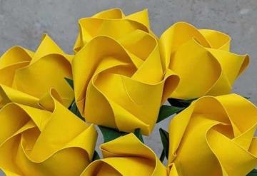 ¿Cómo HACER flores amarillas de papel? ¡No te quedes sin las tuyas!