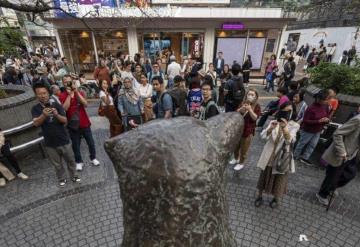 Así celebran el centenario de Hachiko, el perrito más fiel, en Tokio | FOTOS