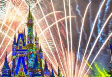 Por error compra 10 mil dólares en tarjetas de Disney+, pero quería para Disney World