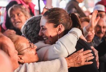 Claudia Sheinbaum arranca el 2024 junto a más de 80 mil personas en cuatro estados y Ciudad de México