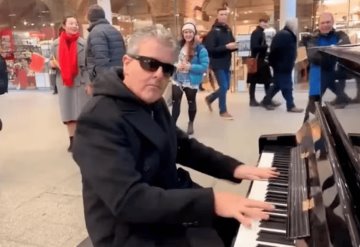 Chinos confrontan a pianista en Londres: "No nos puedes filmar"