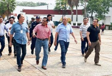 Integrantes del Comité de Feria y autoridades de la SSPC,  recorren el Parque Tabasco