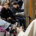 El Papa Francisco sorprendió con visita a 200 niños en una parroquia en Roma