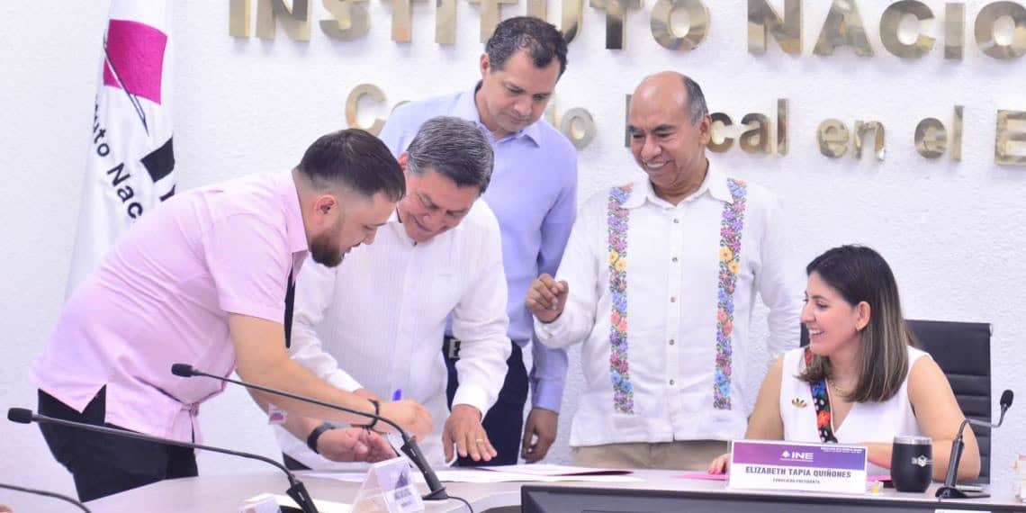 INE acredita con constancias a senadores electos por Tabasco